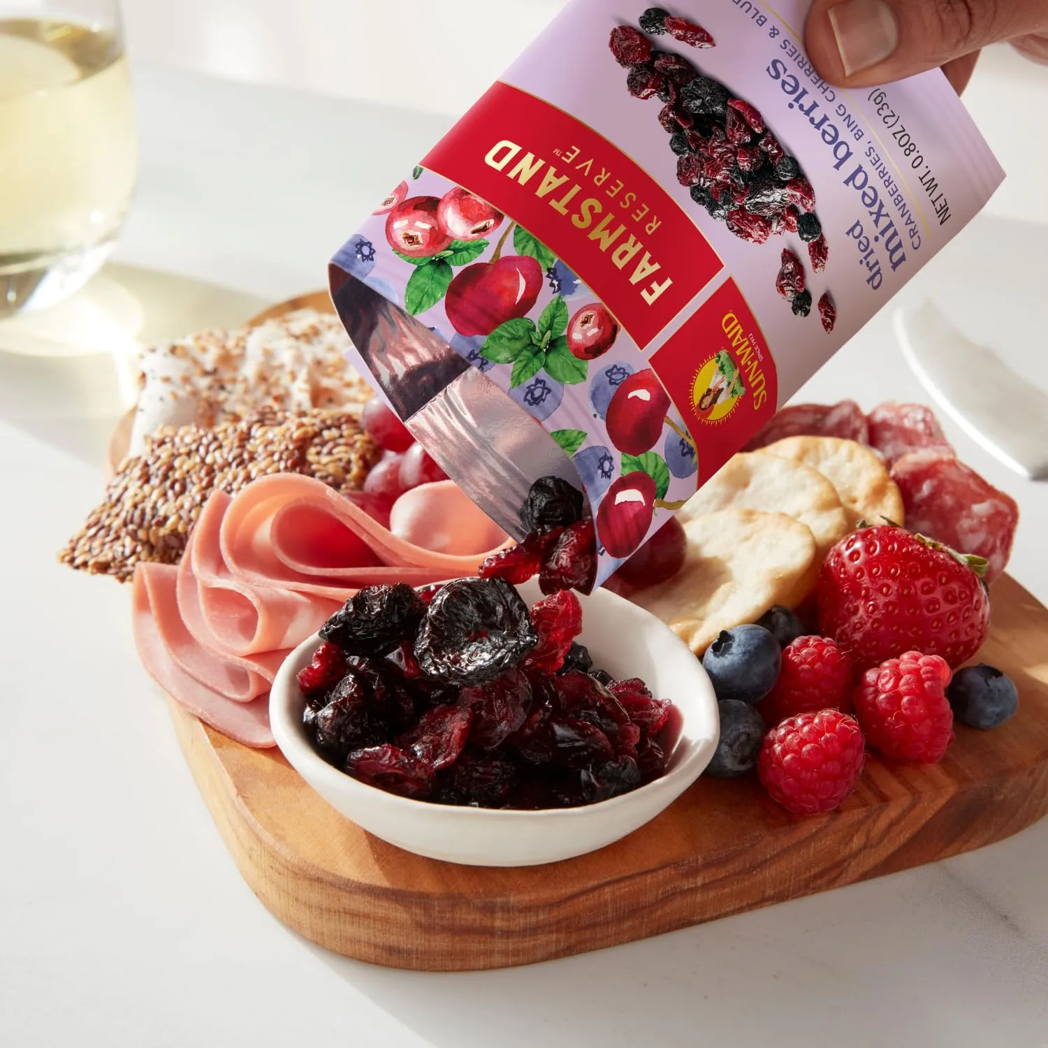 Sun-Maid Farmstand Reserve Mixed Berry - 5 Count Box - 0.8 oz Snack Bag