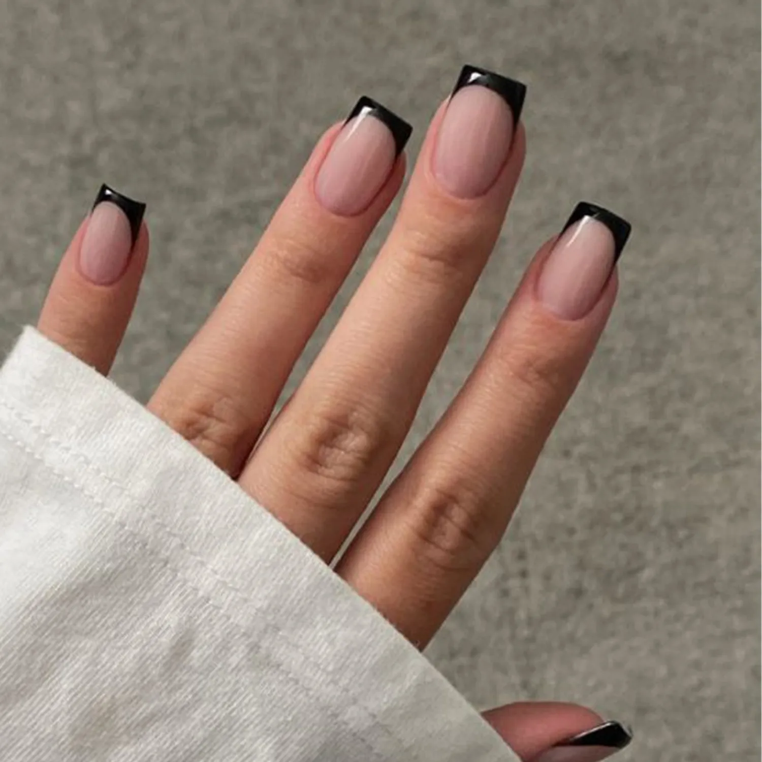 Modelones Black French Tip Press On Nails, Short Square Fake Nails, Reusable Nail Kit with Nail Glue Adhesive Tabs Mini Nail File, Nails Press Ons 32Pcs 16 Sizes