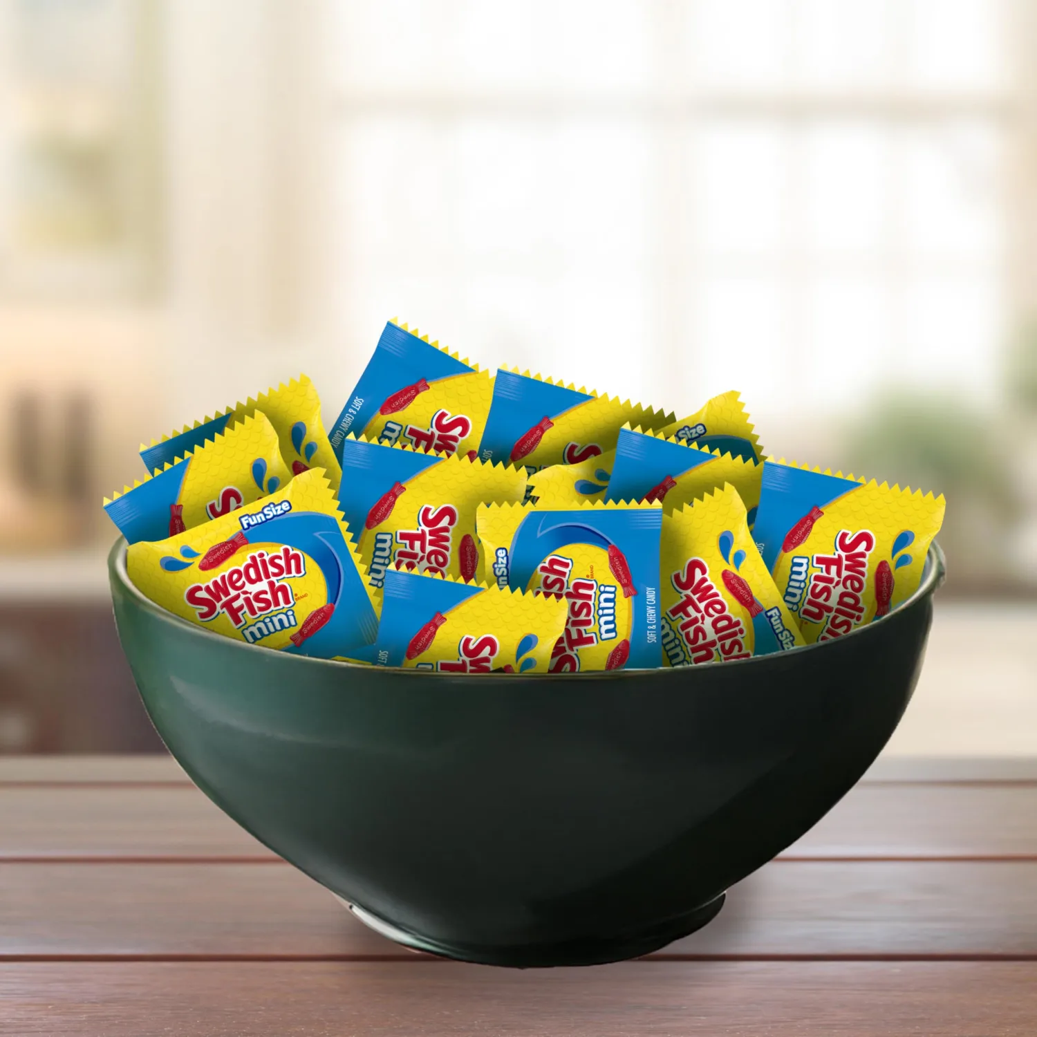 SWEDISH FISH Mini Soft & Chewy Candy, Bulk Candy, 140 Snack Packs