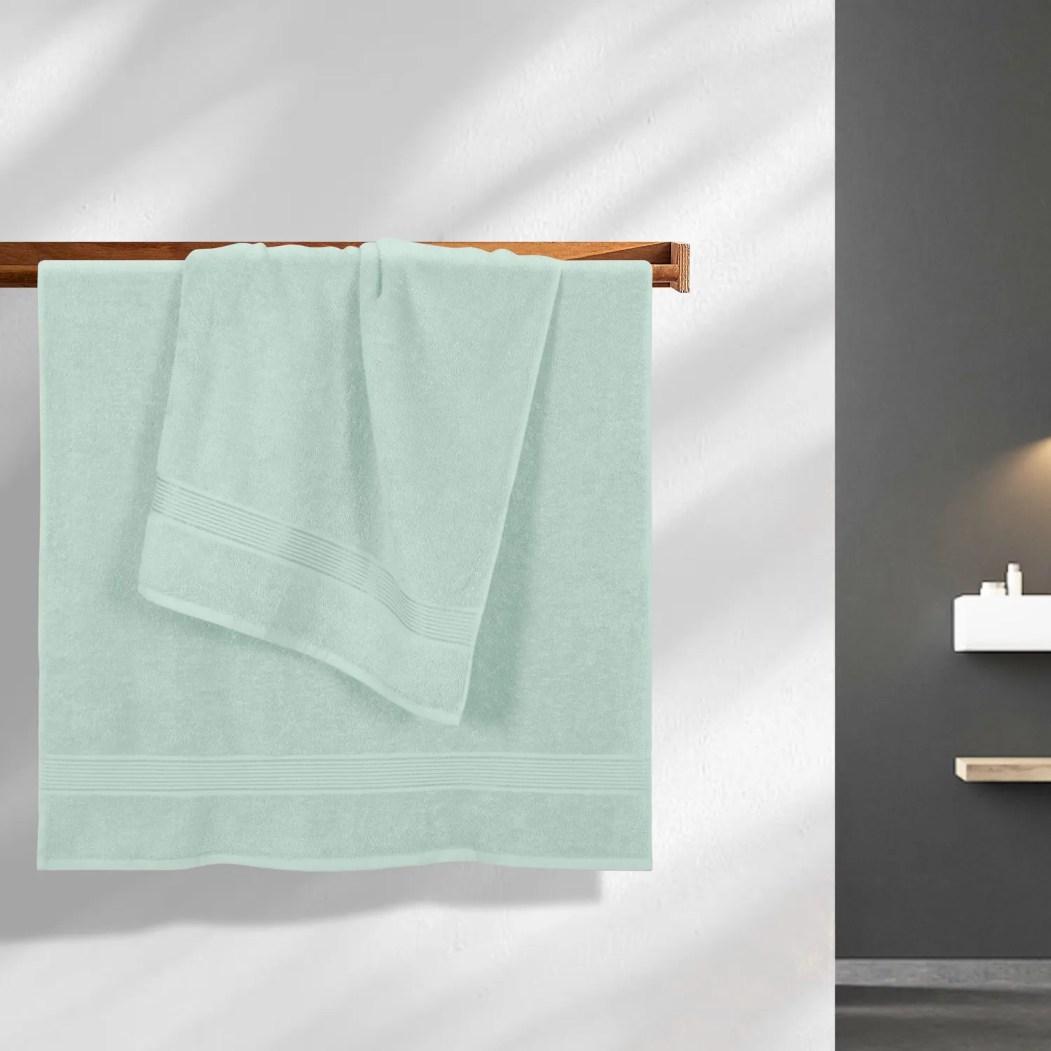 BELZZI Home Ultra Soft 4 Pack Oversized Bath Towel Set 27x54, Cotton Compact Bath Towels, Highly Absorbant Eco-Friendly Quickdry & Lightweight Towel, Ideal for Gym Travel Camp Pool - Sea Green