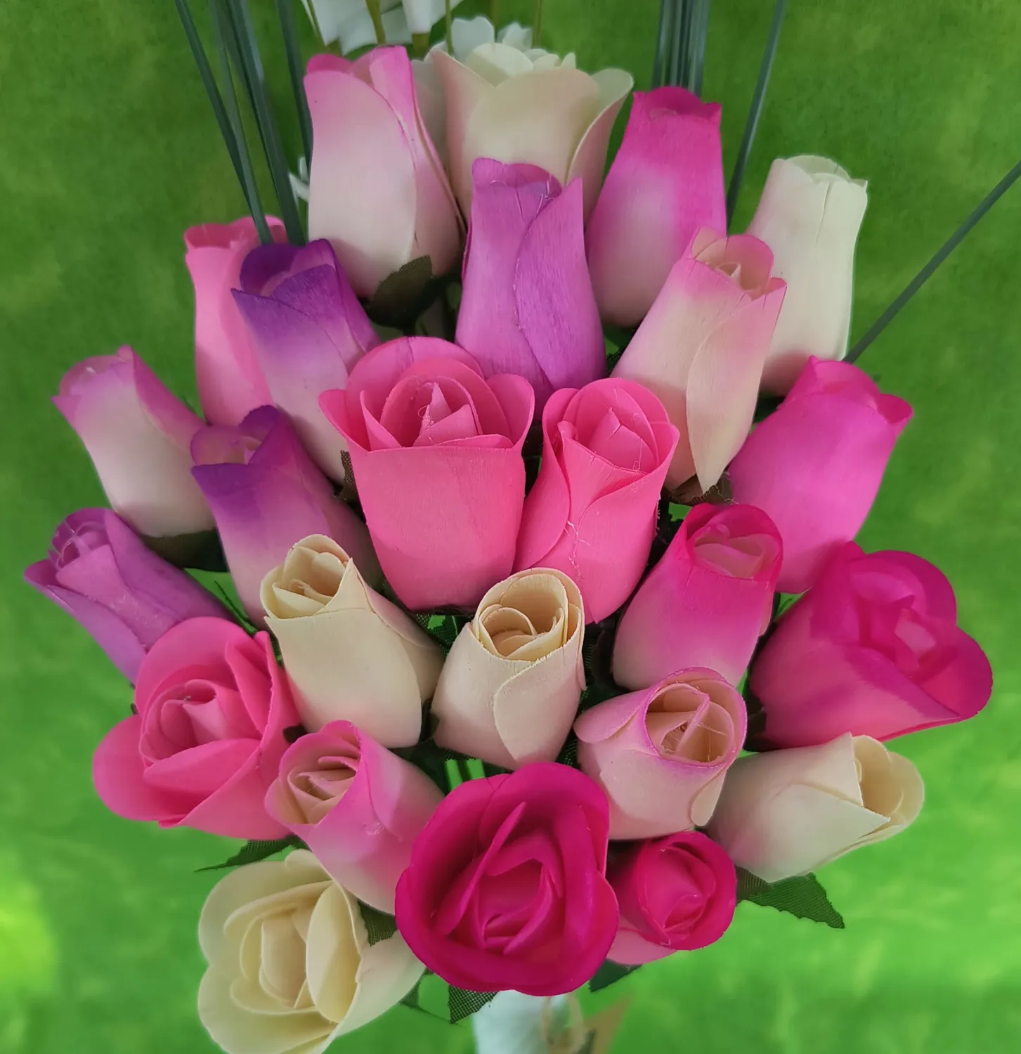 Deluxe Pink Blossoms Themed Bouquet. Featuring Closed and Half Open Bud Roses (2 Dozen)