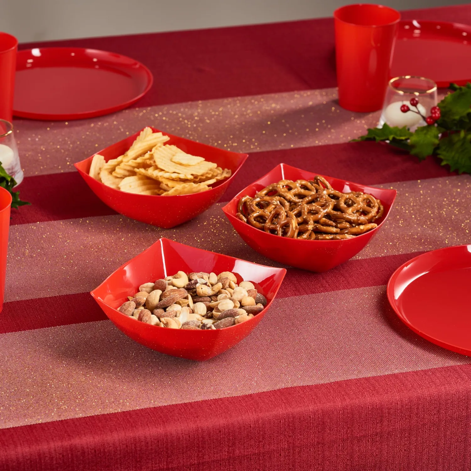 PLASTICPRO Disposable Square Serving Bowls, Party Snack or Salad Bowl, Plastic 2 green & 2 Red 16 Ounce Pack of 4 16 OUNCE