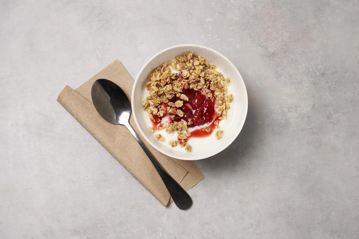 Amazon Kitchen, Strawberry & Granola Parfait with Yogurt, 6.3 Oz