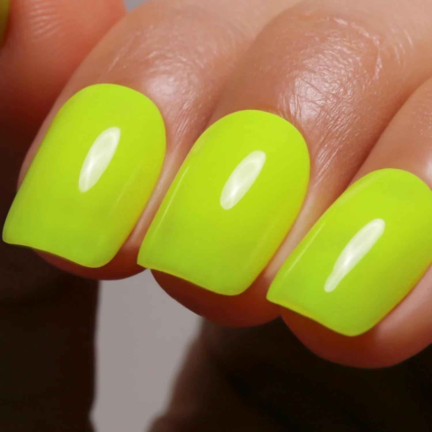 Neon Gel Polish,0.5 Fl Oz Neon Yellow Gel Nail Polish Bright Spring Summer Soak off LED UV Gel Nail Polish Art Starter Manicure Salon DIY Nail Gel Polish