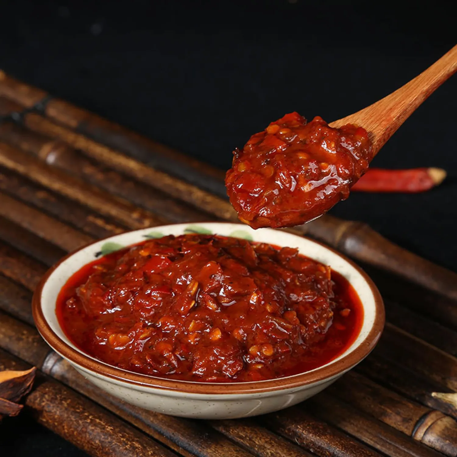 JLecker Sichuan Broad Bean Paste Hongyou Doubanjiang, Pixian Doubanjiang with Red Chili Oil, Fermented Chili Bean Paste, Broad Bean Chili Sauce, Dou Ban Jiang, 豆瓣酱, 500g/17.63oz (pack of 1)