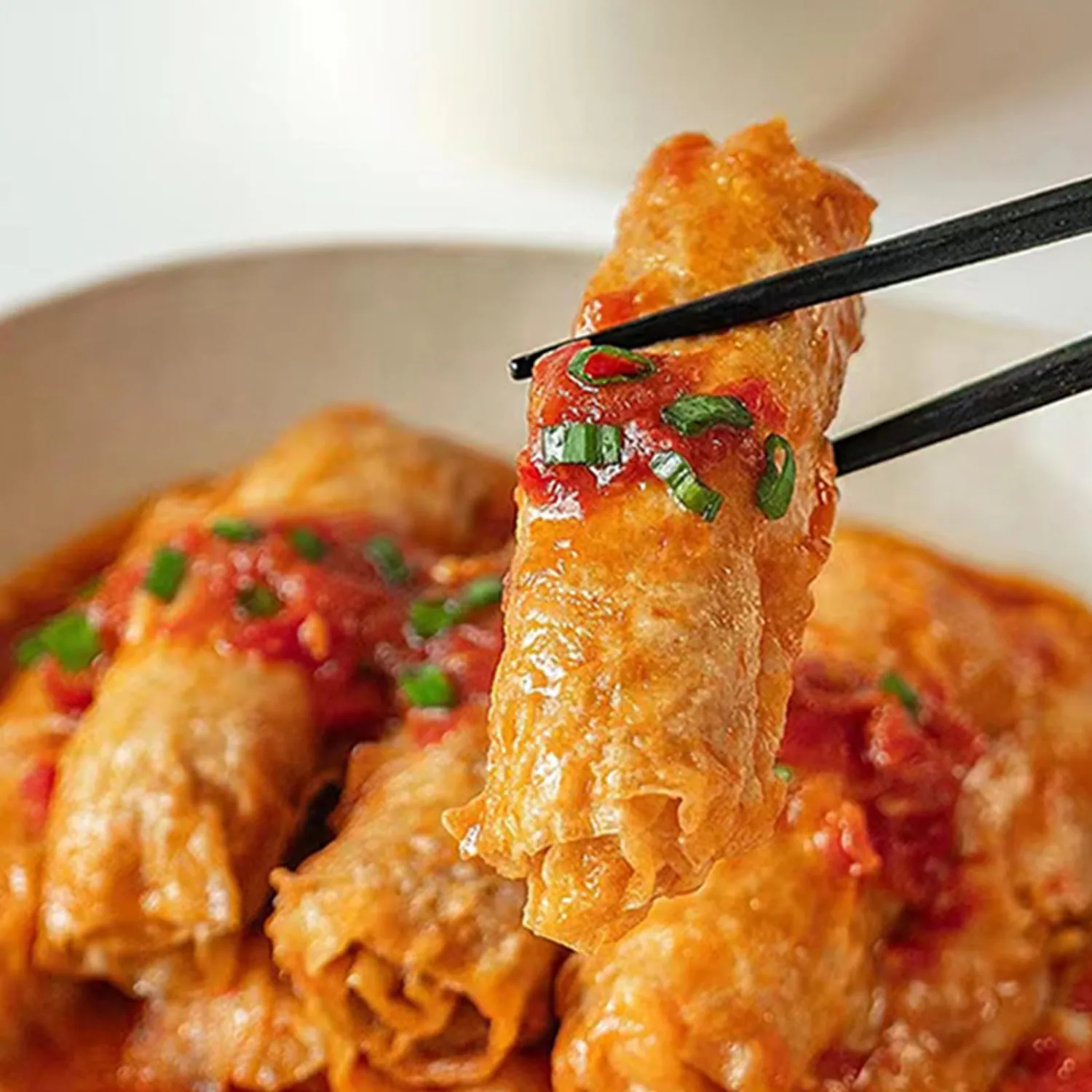 Bean Curd Bean Skin Rolls - Tofu Skin Shredded Tofu Dried Tofu Skin Tofu Puffs 90 G 3.1 Oz Asian Tofu Snack Golden Bean Curd Rolls for Dishes Hot Pots Stir-Fries Noodles 响铃卷 炸豆皮卷