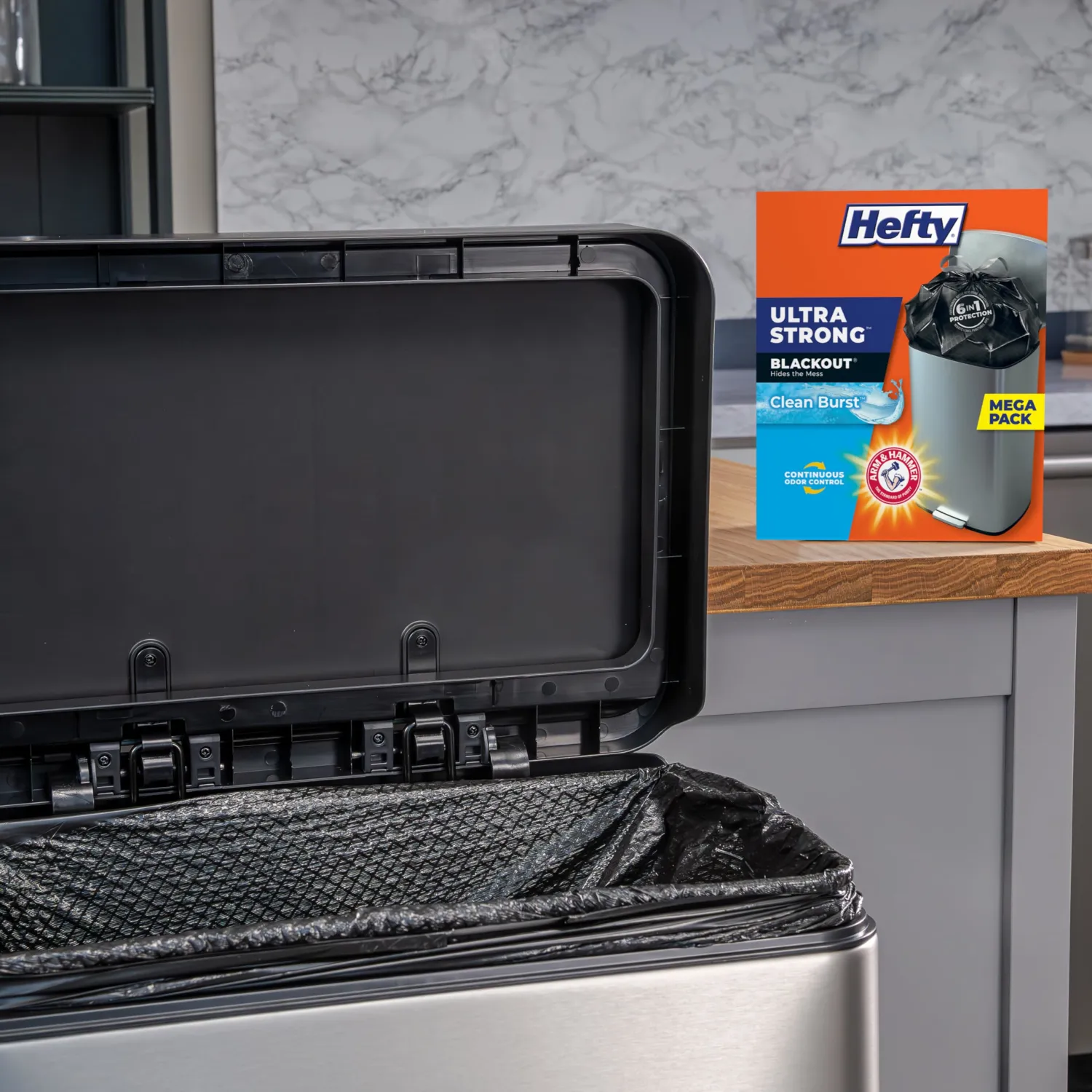 Hefty Ultra Strong 13 Gallon Trash Bags, Black Tall Kitchen Trash Bags 13 Gallon Size, Break Resistant Drawstring Enclosure, Continuous Odor Control, Blackout, Clean Burst Scent, 110 Bags