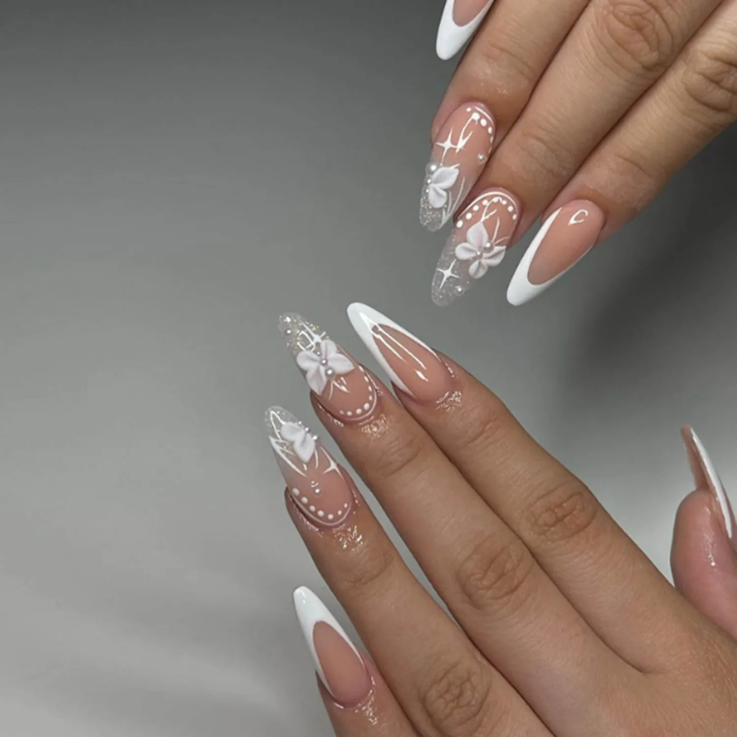 Almond Press on Nails White Medium Fake Nails Tips Full Cover False Flower Nails for Women and Girls 24PCS