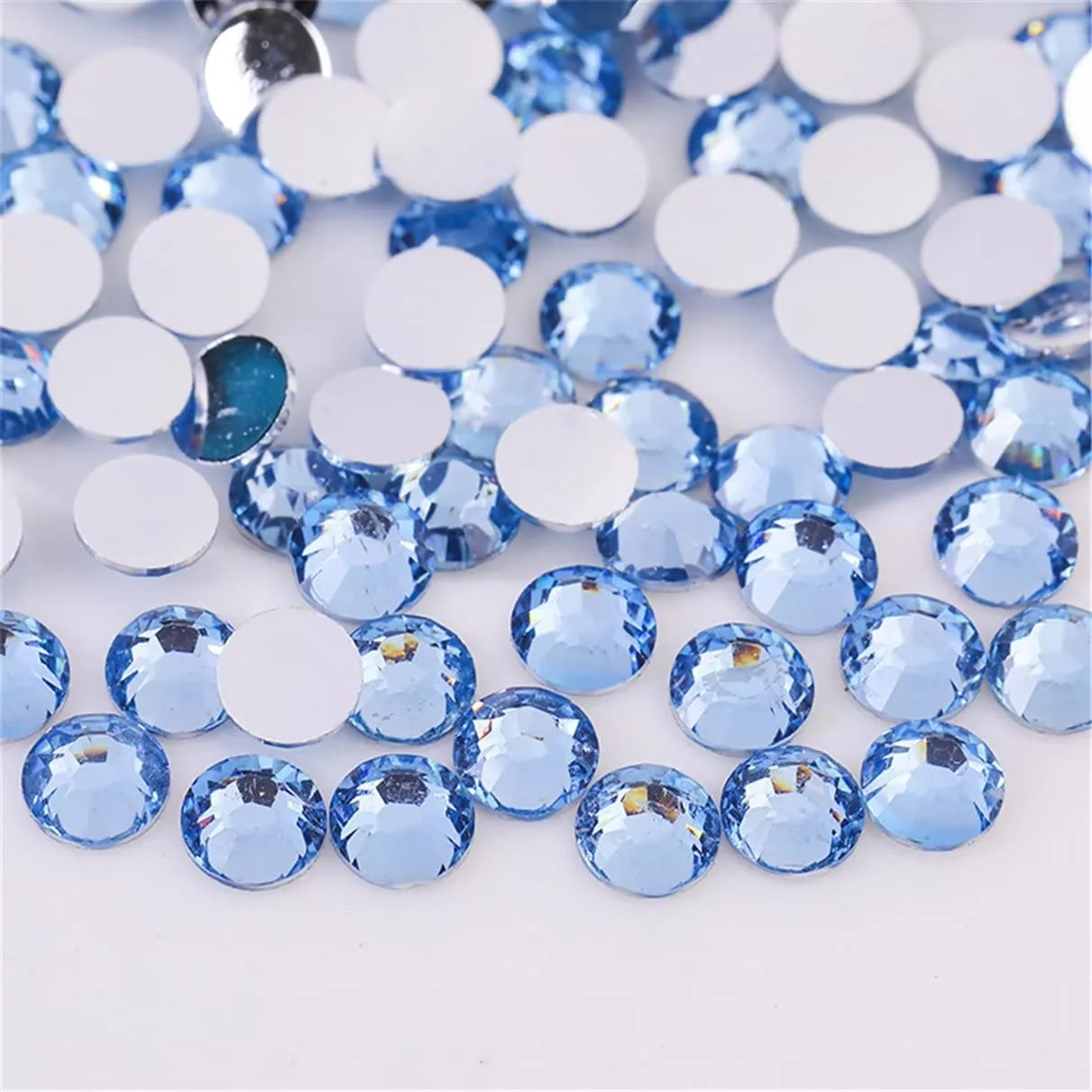 3000 Pieces SS6 2mm Flatback Rhinestones Clear Glass Round Gems Crystals for Nail Art DIY Crafts Clothes Shoes Bags （Light Blue）