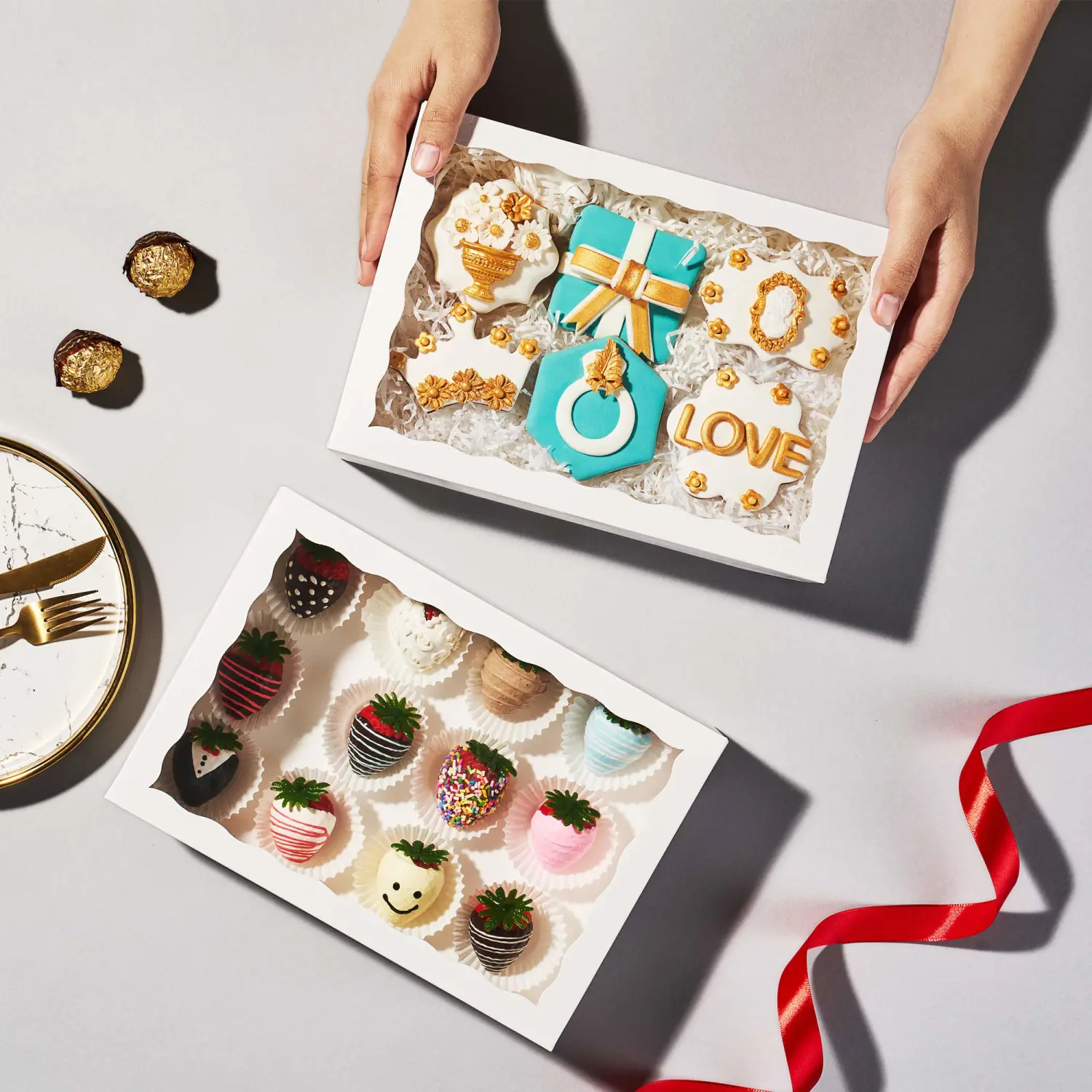 4PCS 10 x 7 x 2.5 inches Cookies Bakery Boxes with Window, Cakesicle, Chocolate Bomb, Macaron, Clear Chocolate Covered Strawberries, Pretzel Rods Boxes
