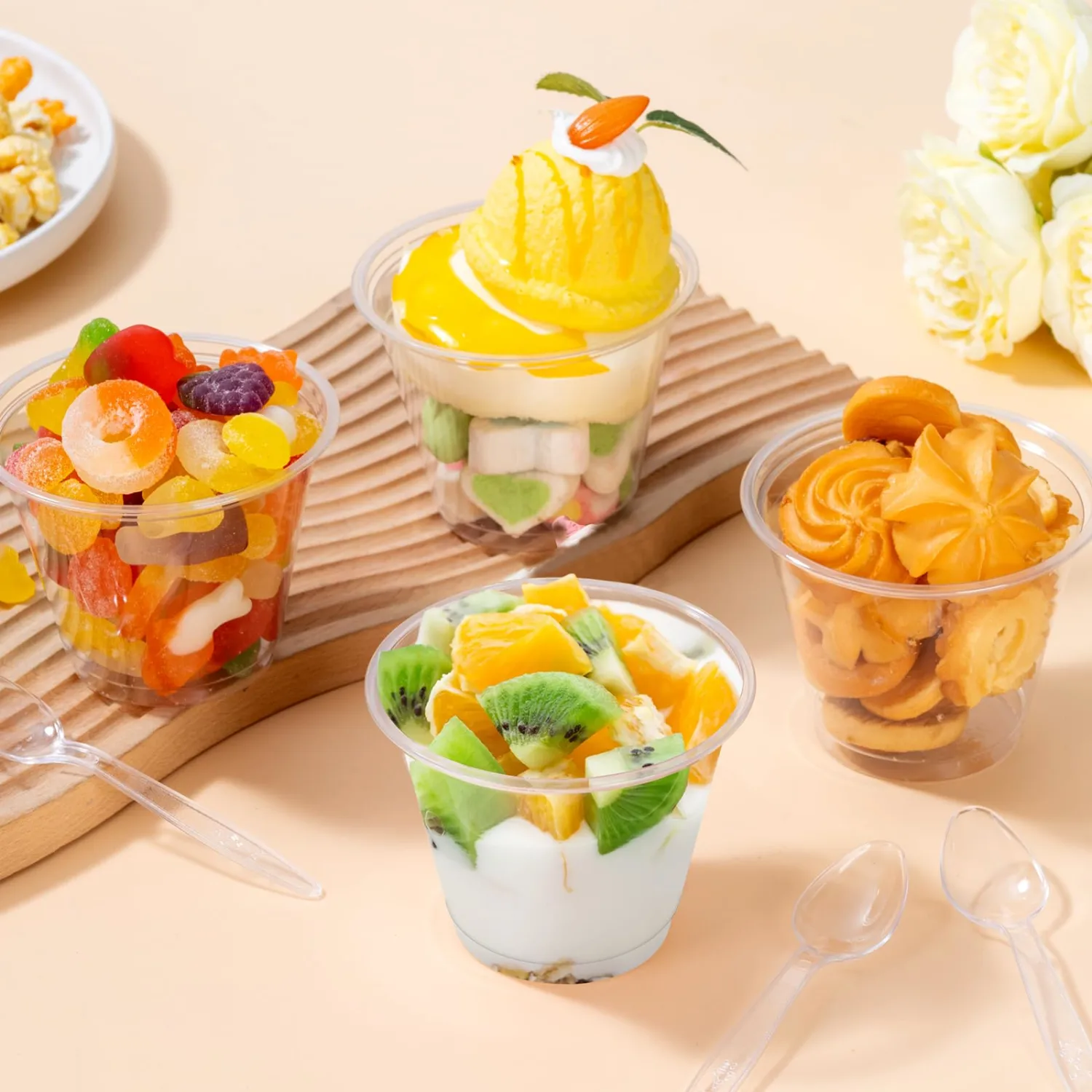 KesaPlan 100 Set 9 oz Plastic Clear Dessert Cups with Dome Lids No Hole & Spoons, Crystal Disposable Parfait Cup with Lids, Plastic Fruit Cups for Ice Cream Puddings Yogurt Smoothie Juice Snacks