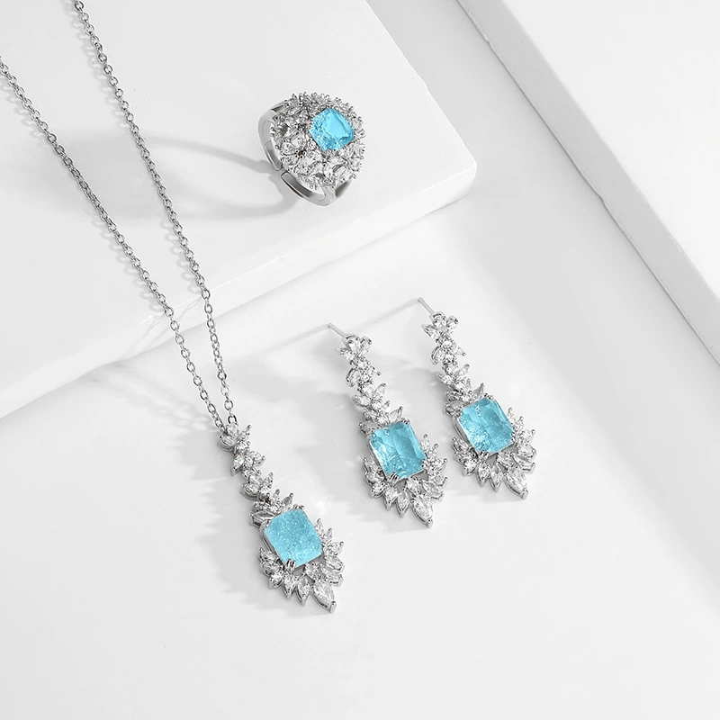Lady Temperament Shining Zircon Necklace
