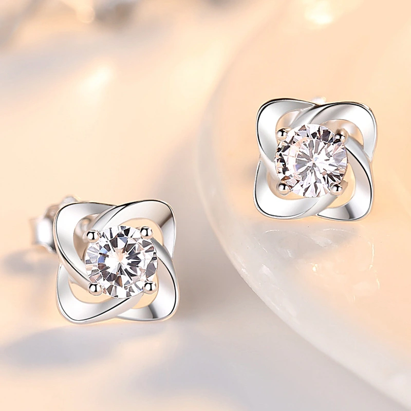 Female Creative S999 Pure Silver Four Leaf Clover Ear Stud