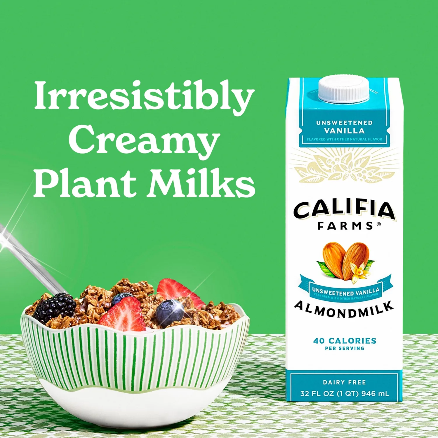 Califia Farms - Unsweetened Vanilla Almond Milk, 32 Oz, Dairy Free, Vegan, Plant Based, Keto, Shelf Stable, Vegan, Gluten Free, Non GMO, Sugar Free, High Calcium, Smoothie