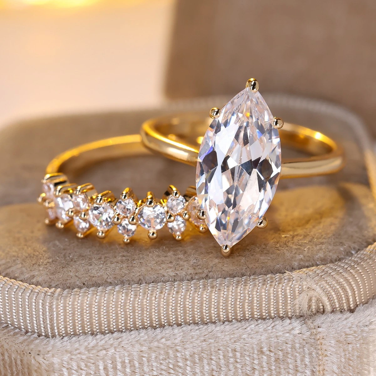 Women's Full Circle White Diamond Ring Set