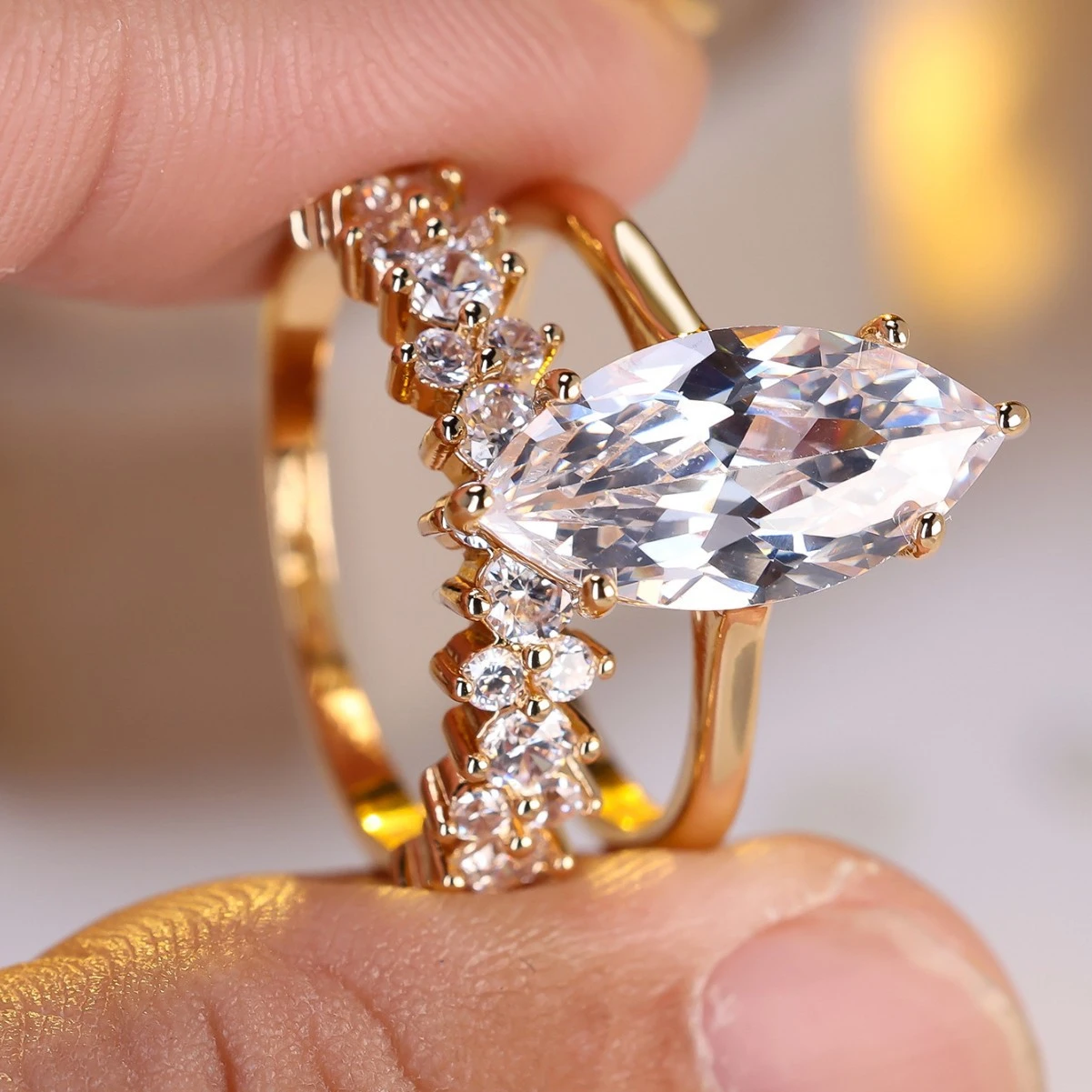 Women's Full Circle White Diamond Ring Set