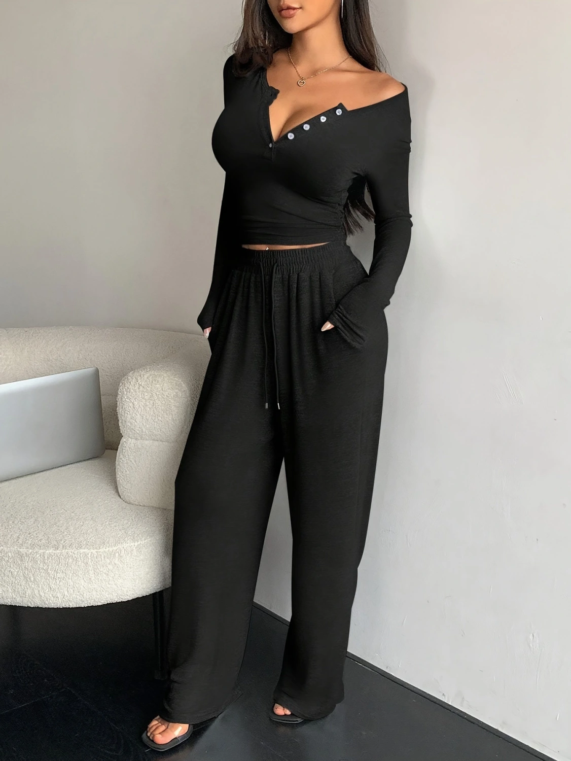 Tight Fitting Top And Pants Two-piece Set For Women