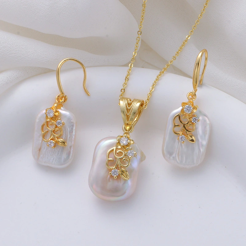 Copper Plated Real Gold Design Versatile Baroque Shaped Pearl Earrings
