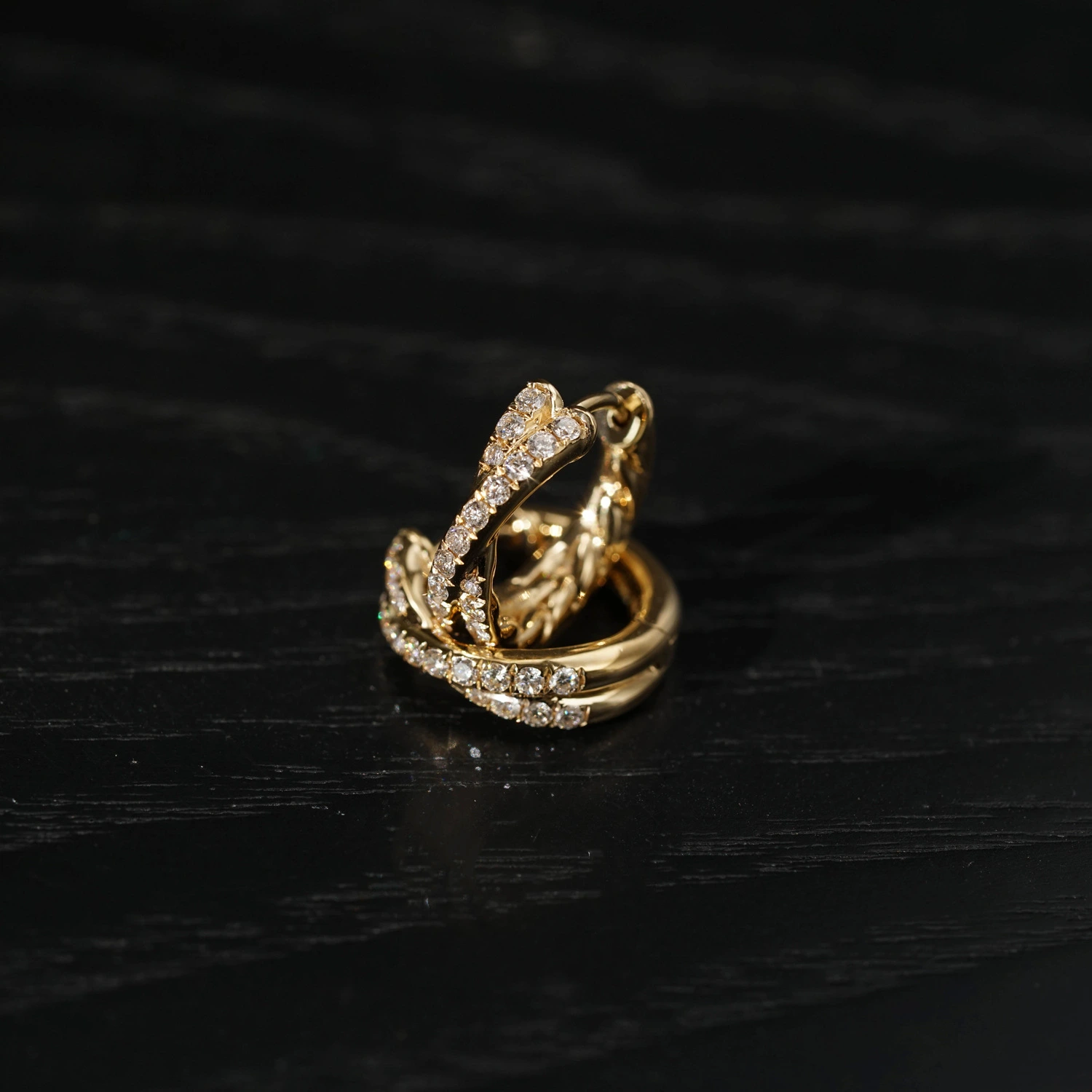 Cross Double Row Diamond Version Exquisite Commuter Style Twist Earrings