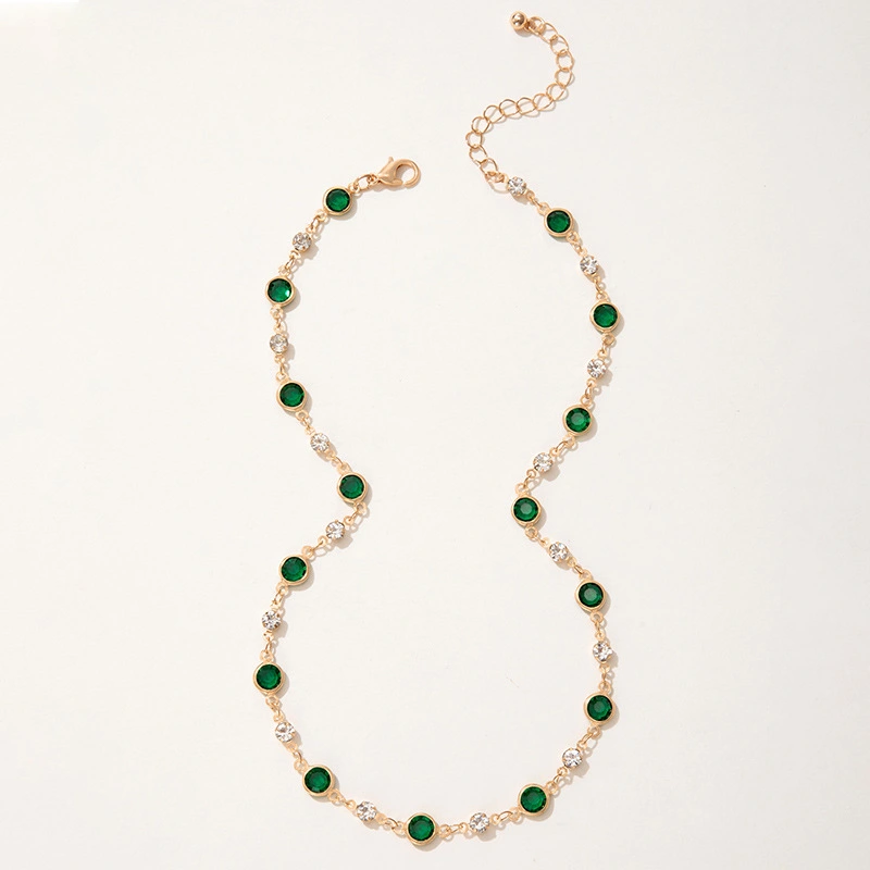Green Zircon Retro Diamonds Short Clavicle Chain