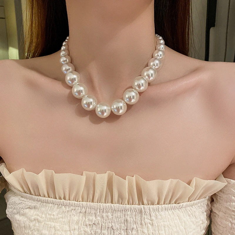 French Retro Gradient Large And Small Pearls Necklace