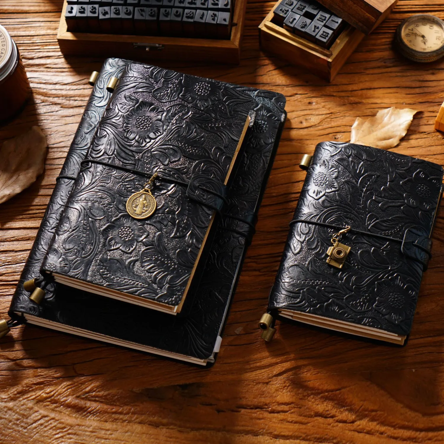 Creative Vintage Engraving Cowhide Travel Notepad