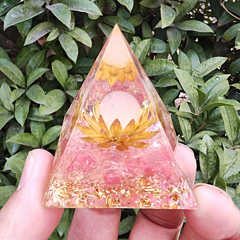 Crystal Pyramid Stone Dropping Resin Ornament