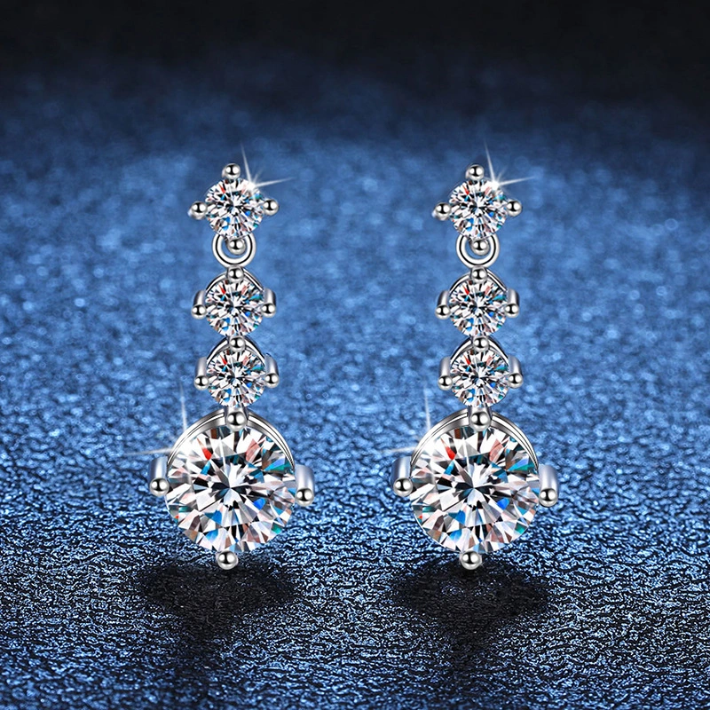 Women's Moissanite Earrings