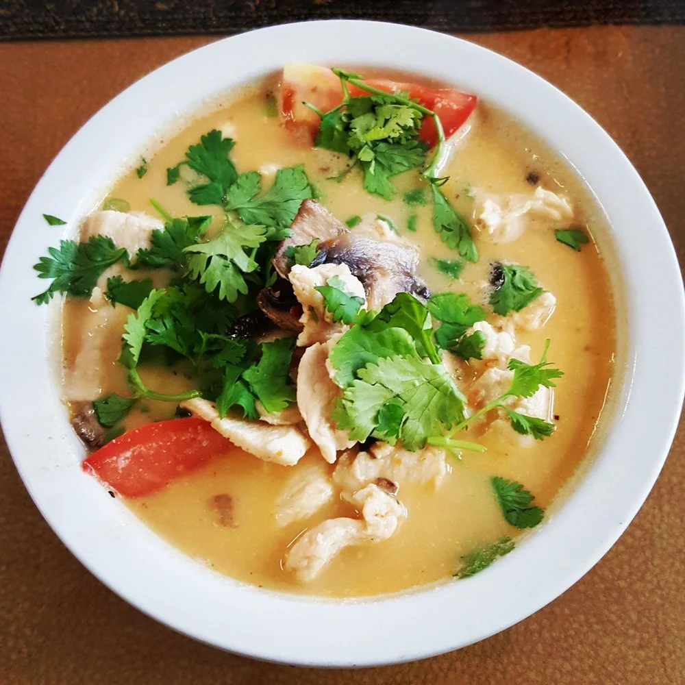 Maesri Tom Yum Paste - Authentic Thai Soup Base - Hot & Sour, 14 Ounce