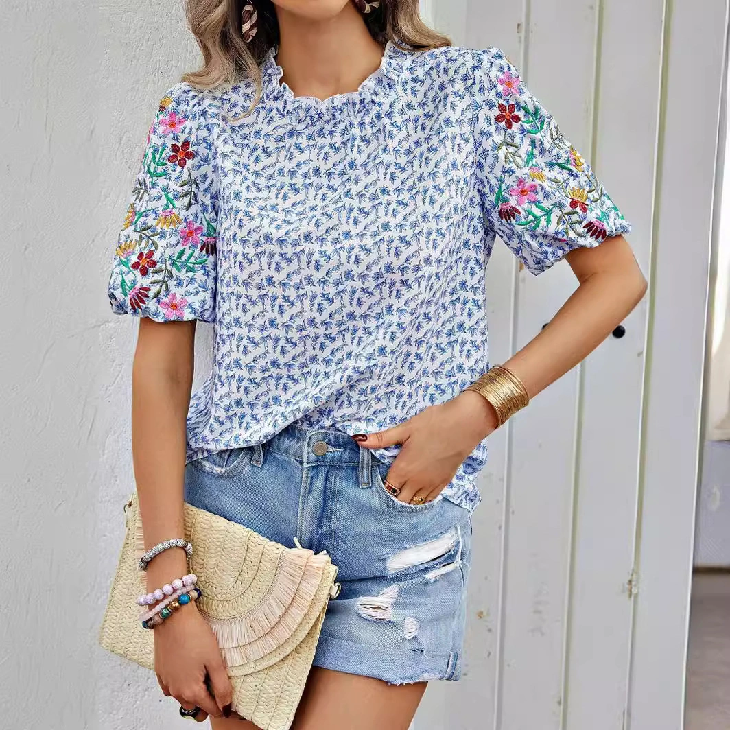 Embroidered Printed Buckle Wave Turtleneck Short Color Matching Top
