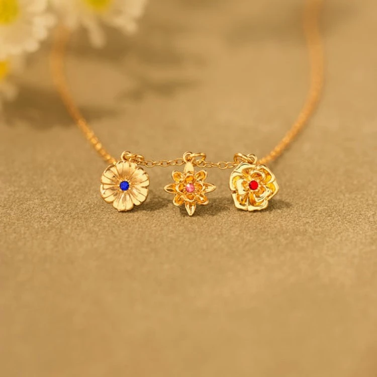 Women's Birth Flower Necklace Decoration