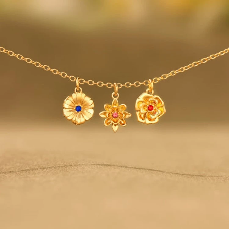 Women's Birth Flower Necklace Decoration