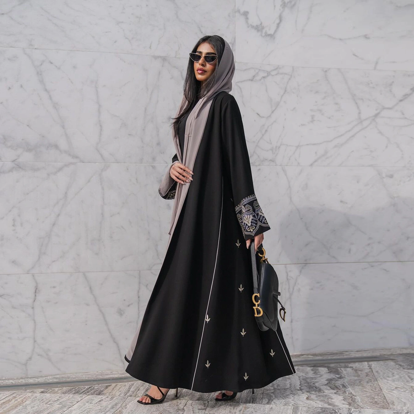 Women's Fashionable Embroidered Dress Robe