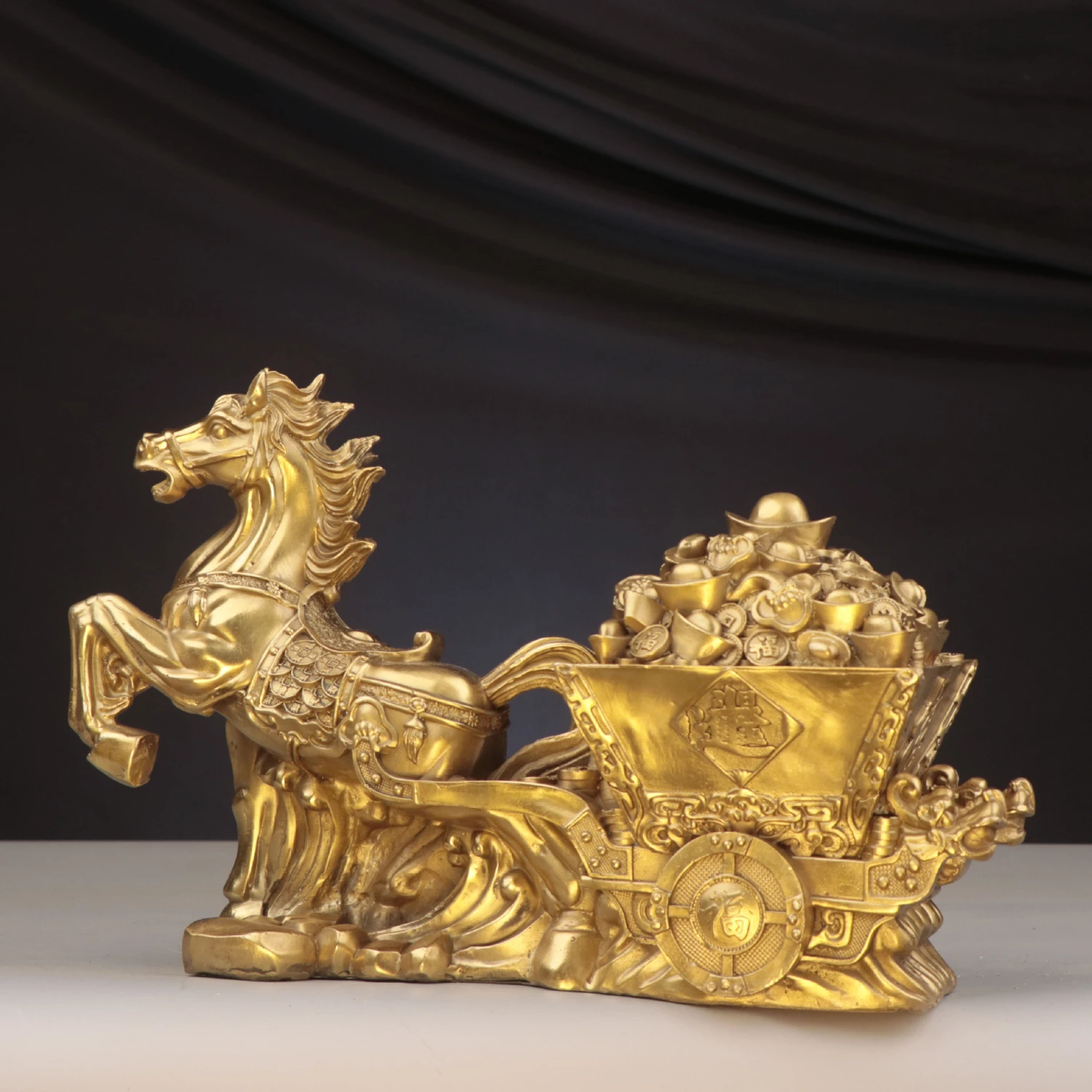 Copper Daily Gold Horse-drawn Tram Home Decoration