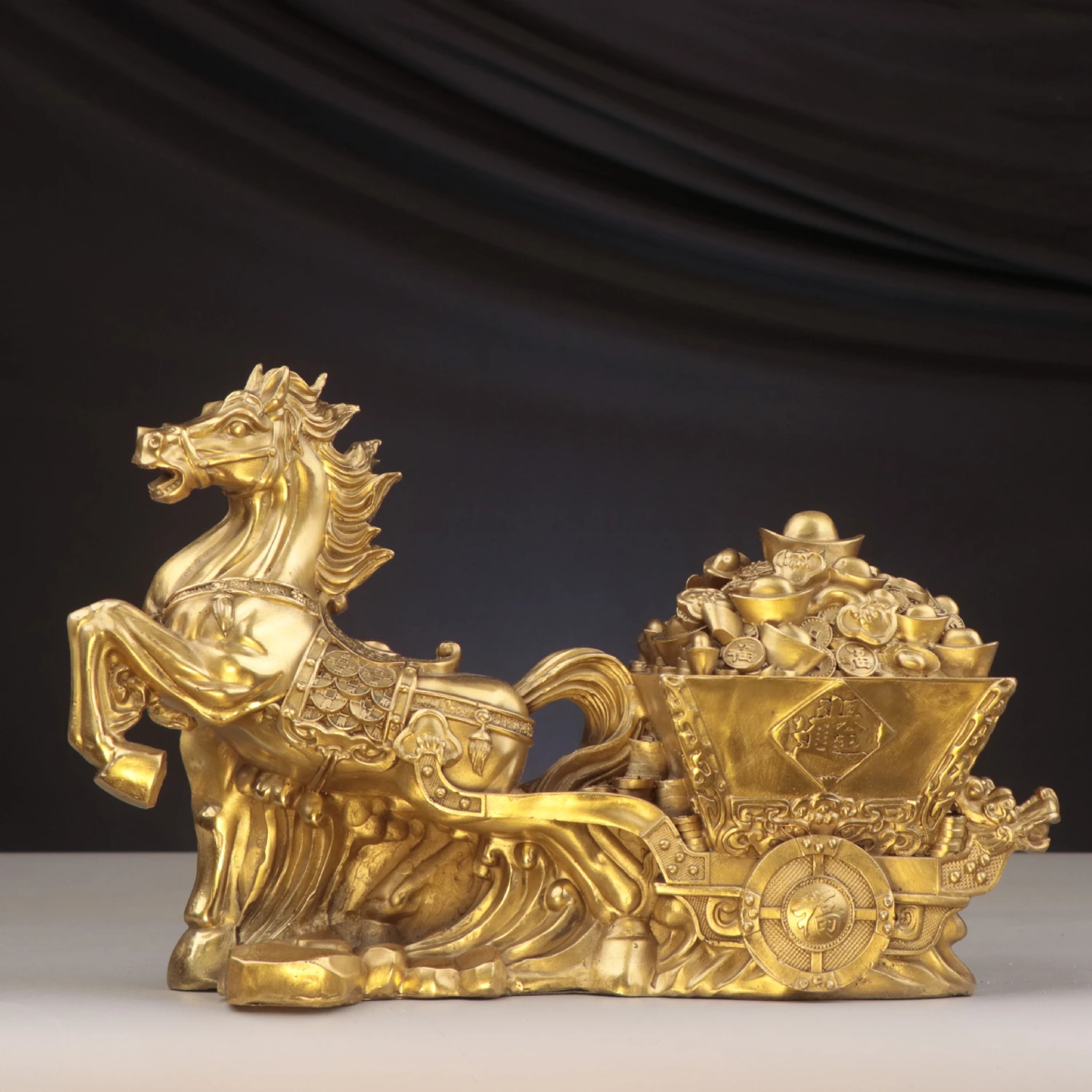 Copper Daily Gold Horse-drawn Tram Home Decoration