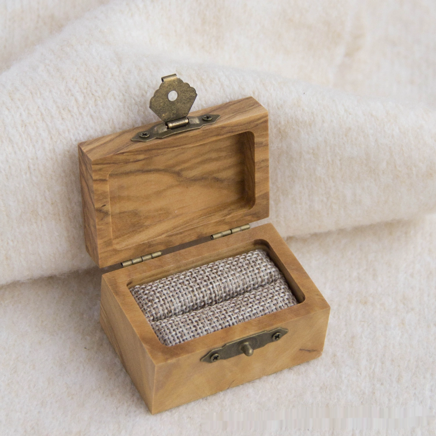 Vintage Ring Box Jewelry Box With Lining