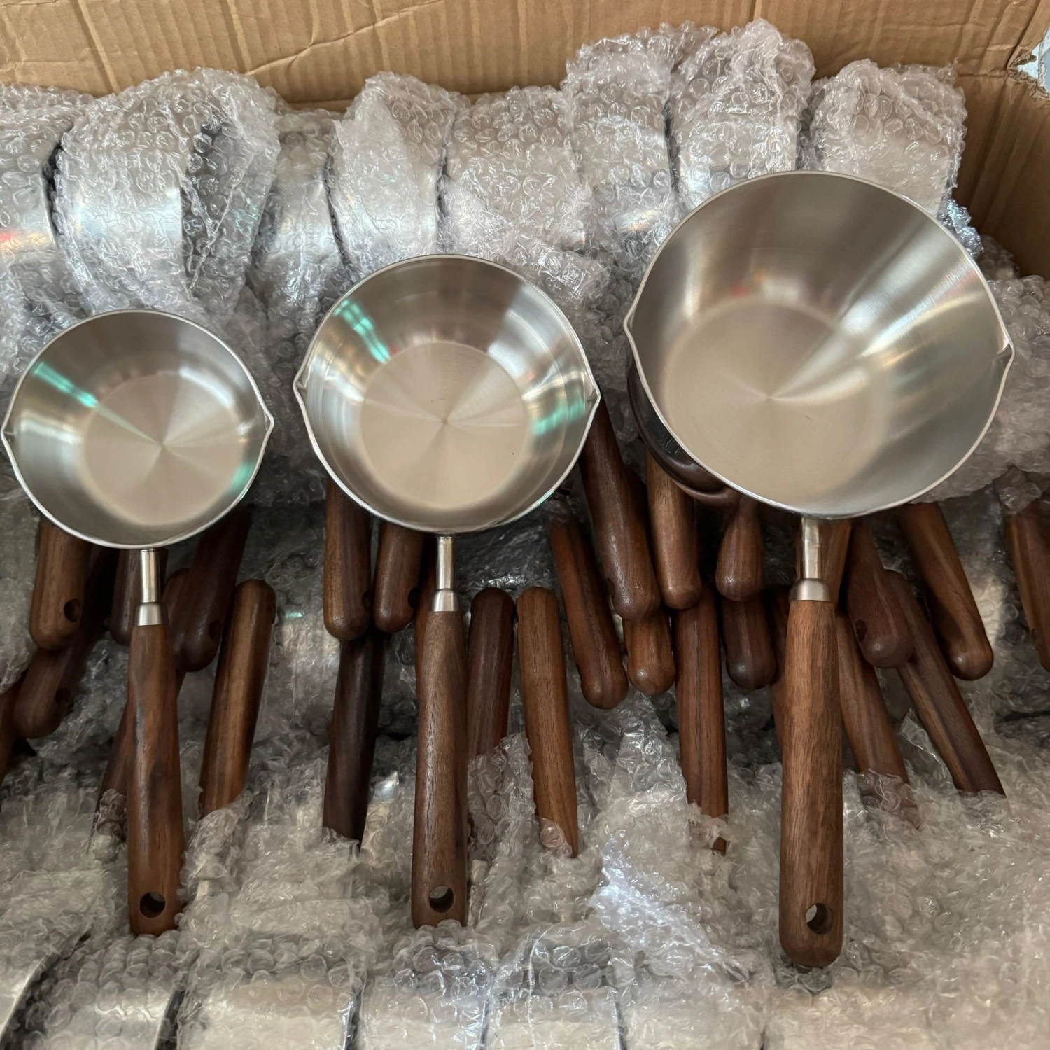 Aoxin Outdoor 316 Stainless Steel Walnut Oil Pouring Small Pot