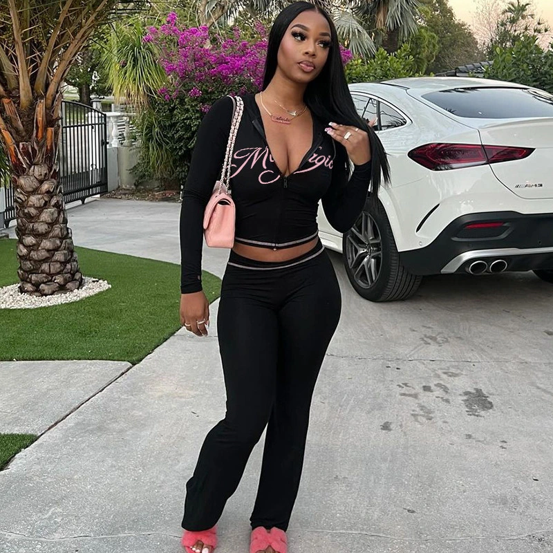 Letter Printing Reverse Car Contrast Color Hooded Zipper Short Sweater Trousers Casual Suit Women