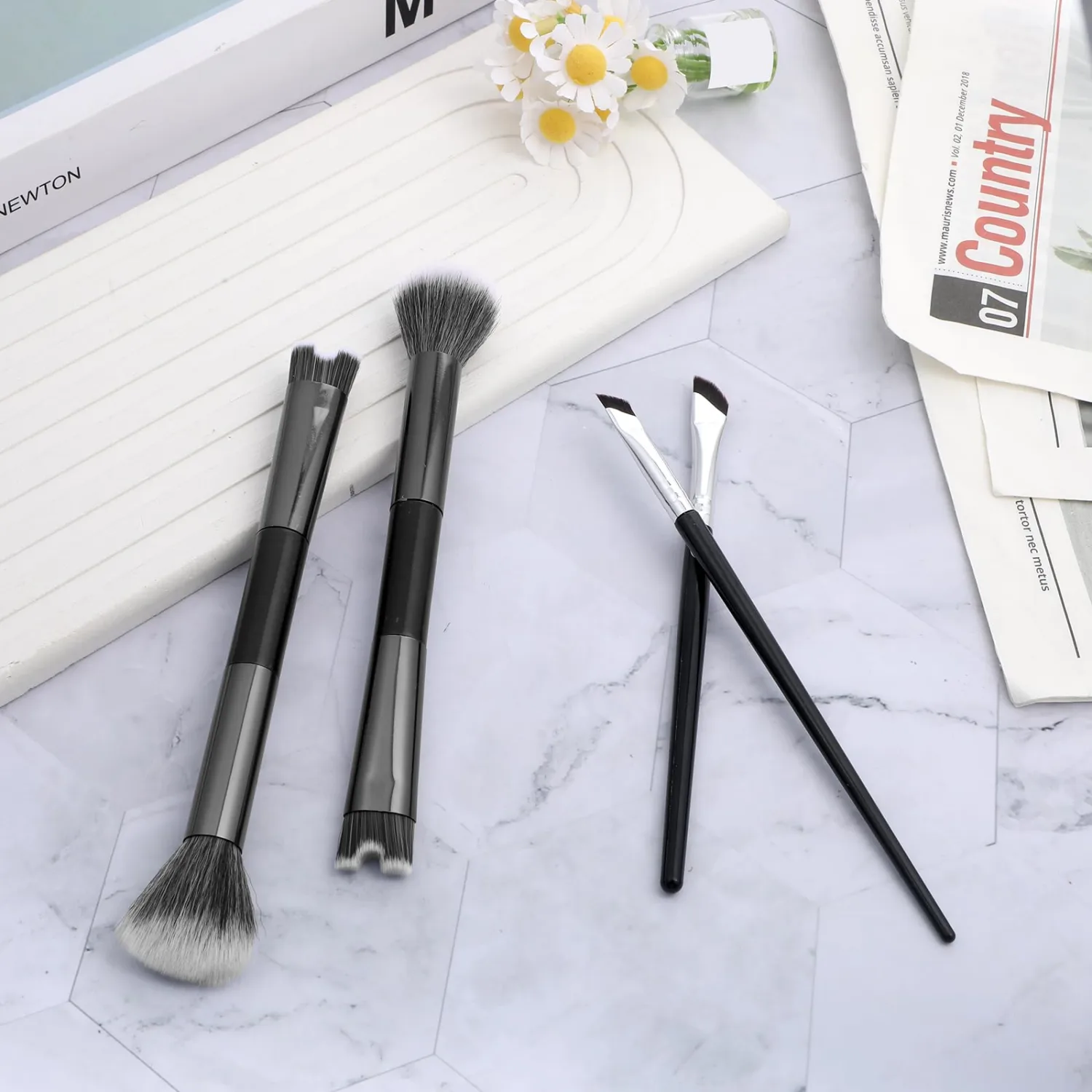 4 Pcs Nose Contour Brushes Set, Dual-Ended U-Shaped Fluffy Angled Nose Brush Set, 2-in-1 Makeup Brushes for Precise Sculpting, Defining, Highlighting, Blush, and Liquid Foundation Application