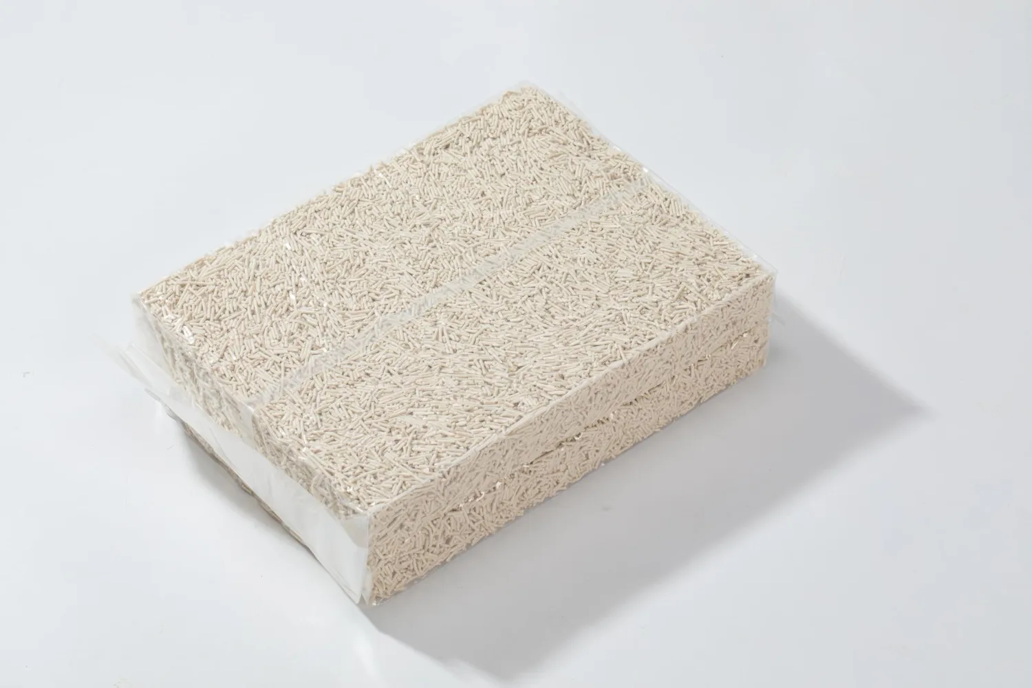 Tofu Cat Litter 5.6LB Fast Clumping, Dust-Free,100% Natrual Raw Materials, Clumping,Flushable,Ultra Absorbent and Fast Drying,Solubility in Water,Really Dust-Free,Less Scattering