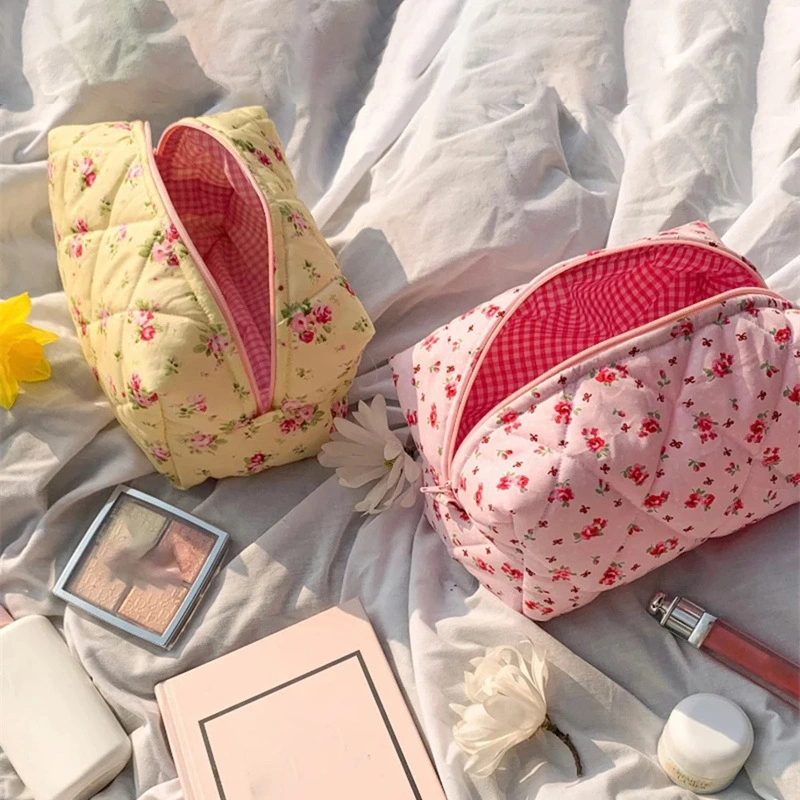Large Capacity Travel Multifunctional Floral Makeup Bag