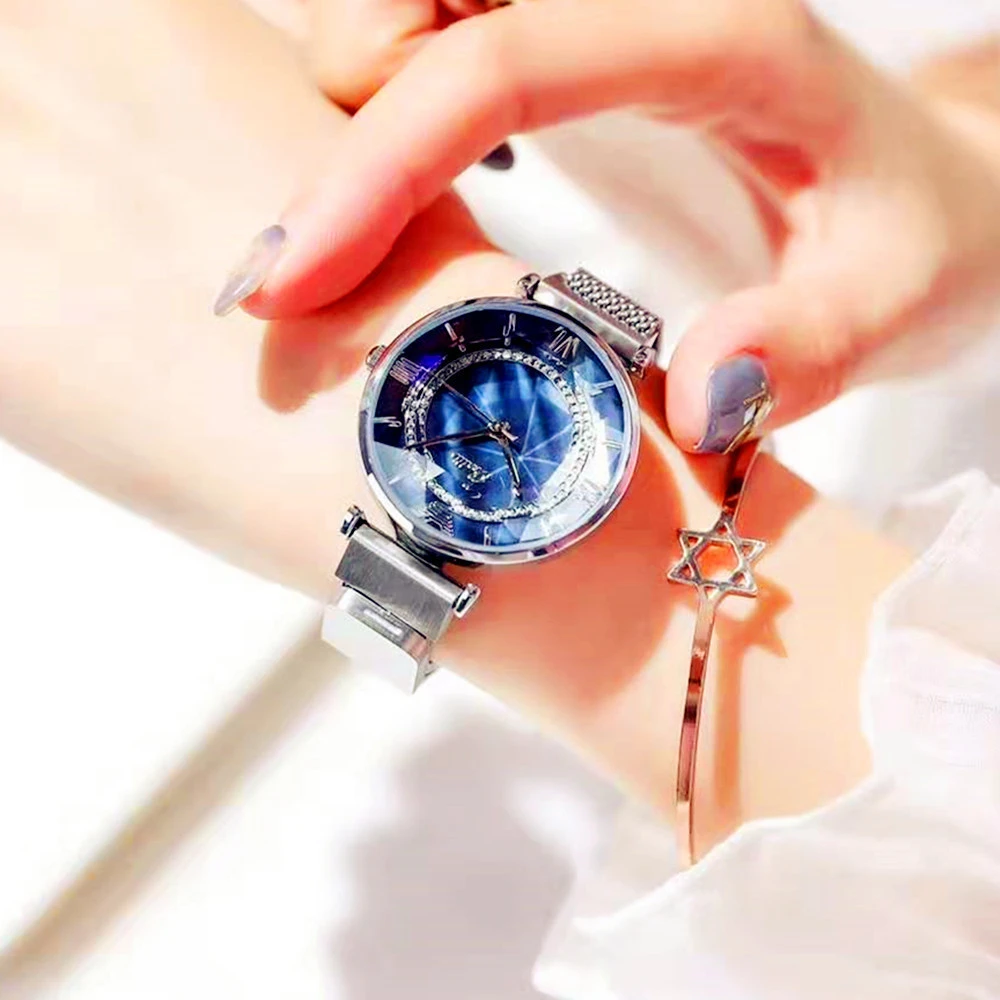 Women's Waterproof Magnetic Mesh Strap Watch