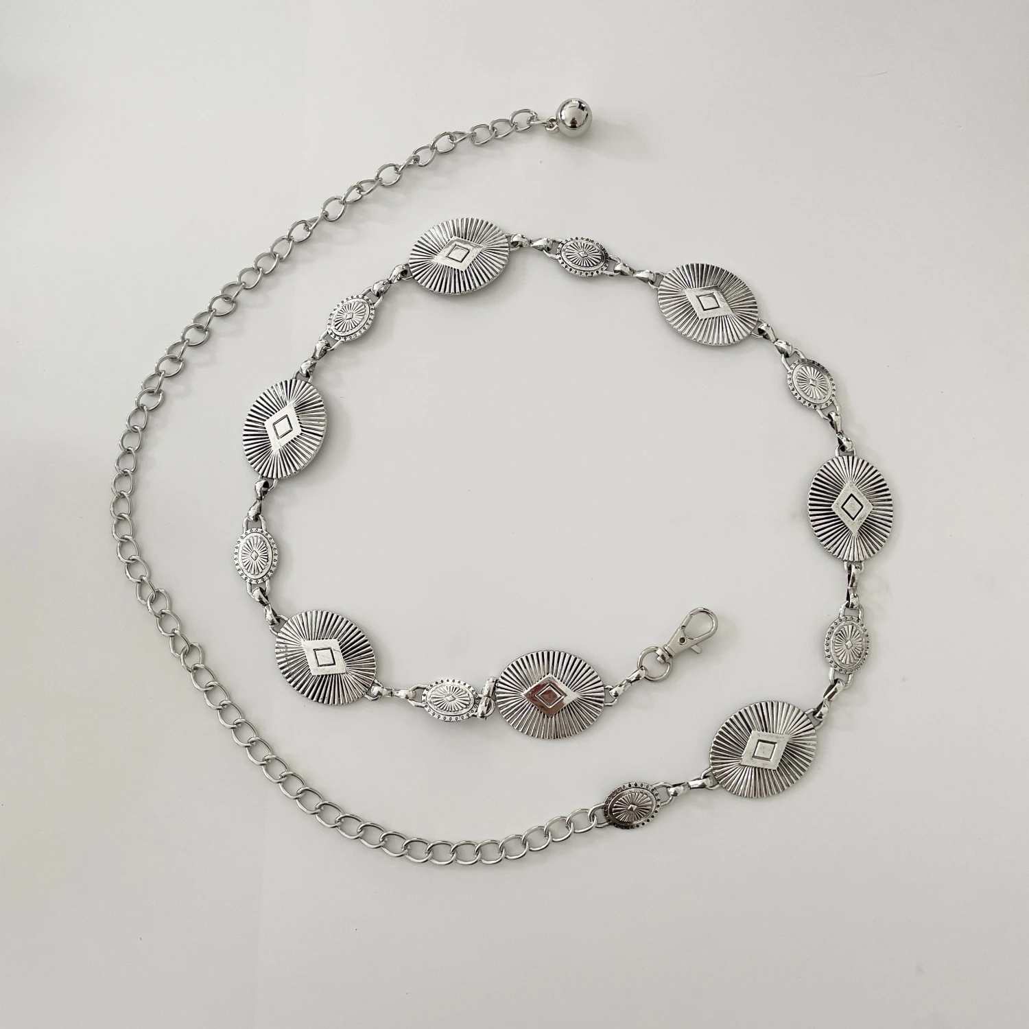 Retro Ethnic Pattern Oval Metal Waist Chain