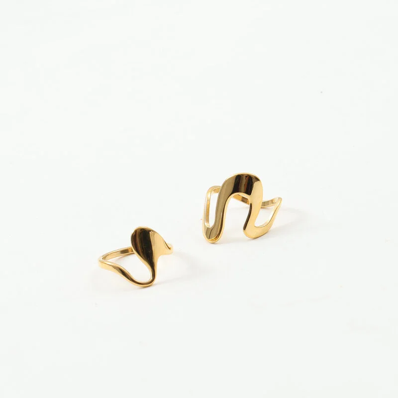 Curve Ring Titanium Steel Plated 18K Gold