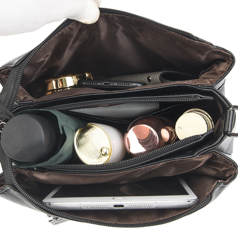 Middle-aged Women's Fashionable Shoulder Messenger Bag