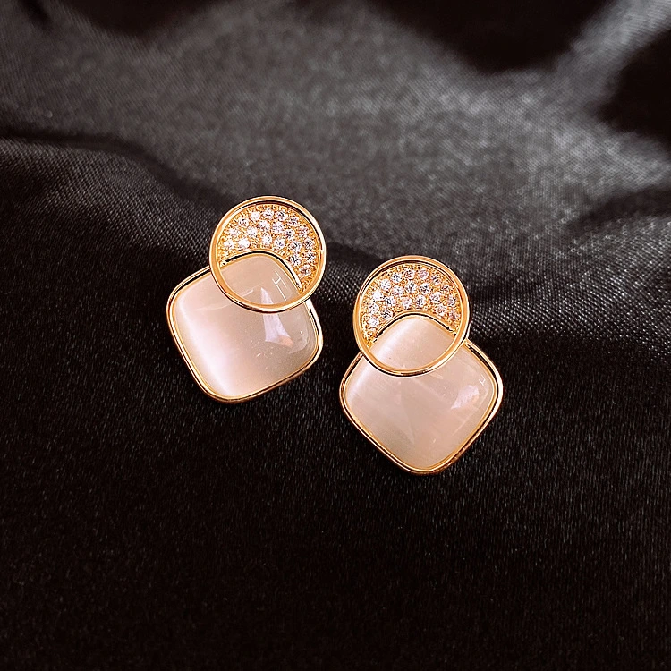 Sterling Silver Needle Fashion Geometry Pattern Pattern Stud Earrings