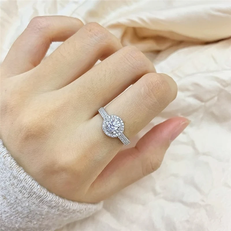 Women's Gang Drill Zircon Light Luxury Ring