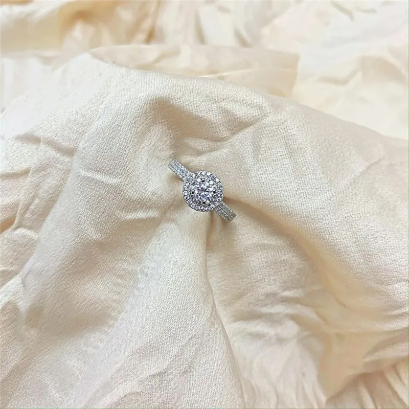 Women's Gang Drill Zircon Light Luxury Ring