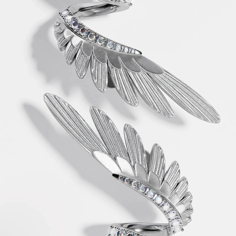 Feather Earrings Women's Three-dimensional Simple Stud Earrings