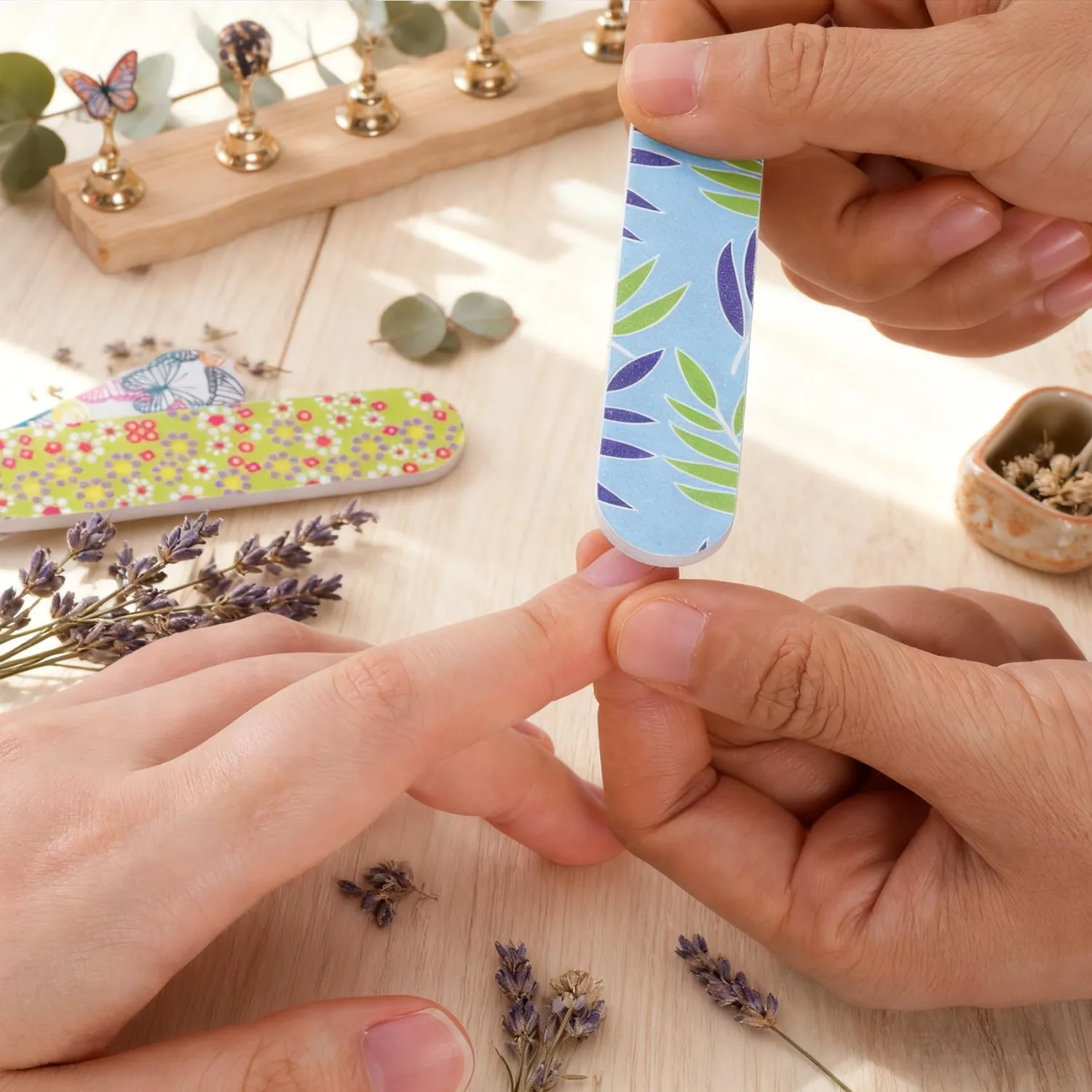 6pcs Professional Double-Sided Nail Files, Fine Grit Medium Emery Boards Files, Tools Accessories for Natural and Acrylic Nails Shaping Styling Smoothing Refining- 6 Patterns